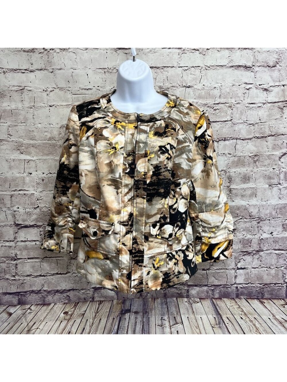 Coldwater Creek Tan Abstract Zipper 3/4 Sleeve Jacket